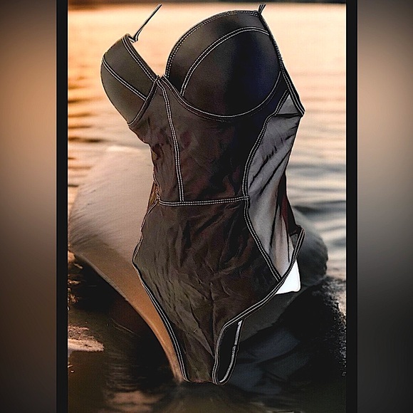 🖤SHEILAY🖤MESH-SIDES HIGH-CUT CHEEKY ADJUSTABLE STRAPS ONE PIECE SWIMSUIT NWT - Picture 3 of 9